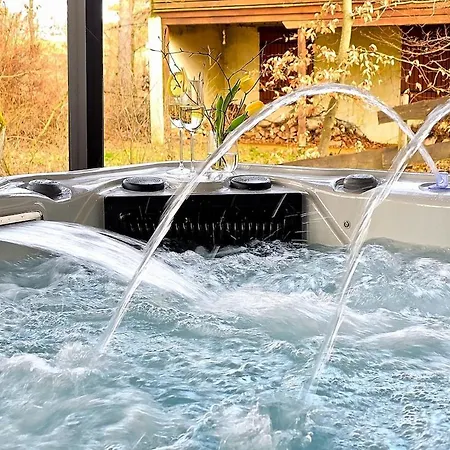 Waldnest Mit Whirlpool Und Naturblick Eifel Chalet Lirstal