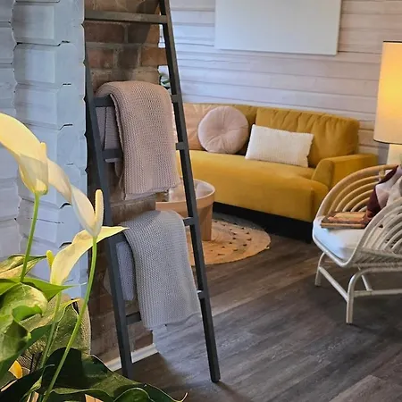 Waldnest Mit Whirlpool Und Naturblick Eifel Chalet Lirstal